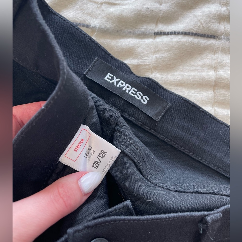 Express 12 R skinny jeans with ripped knees